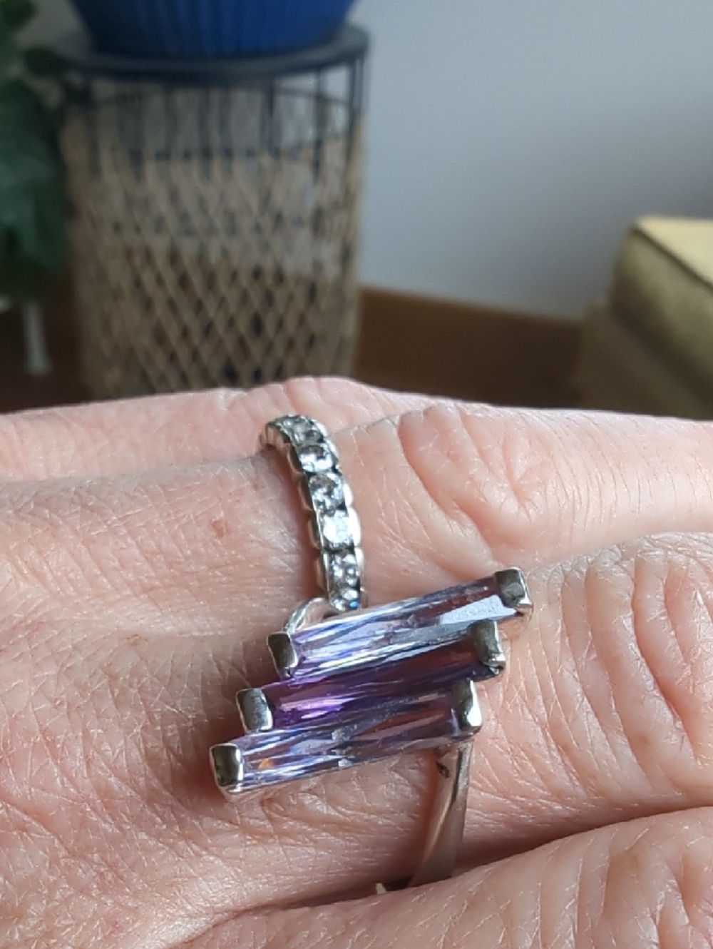 Faceted Purple/Blue Colored Glass 925 Silver Plated Ring Size 9 - Picture 10 of 14